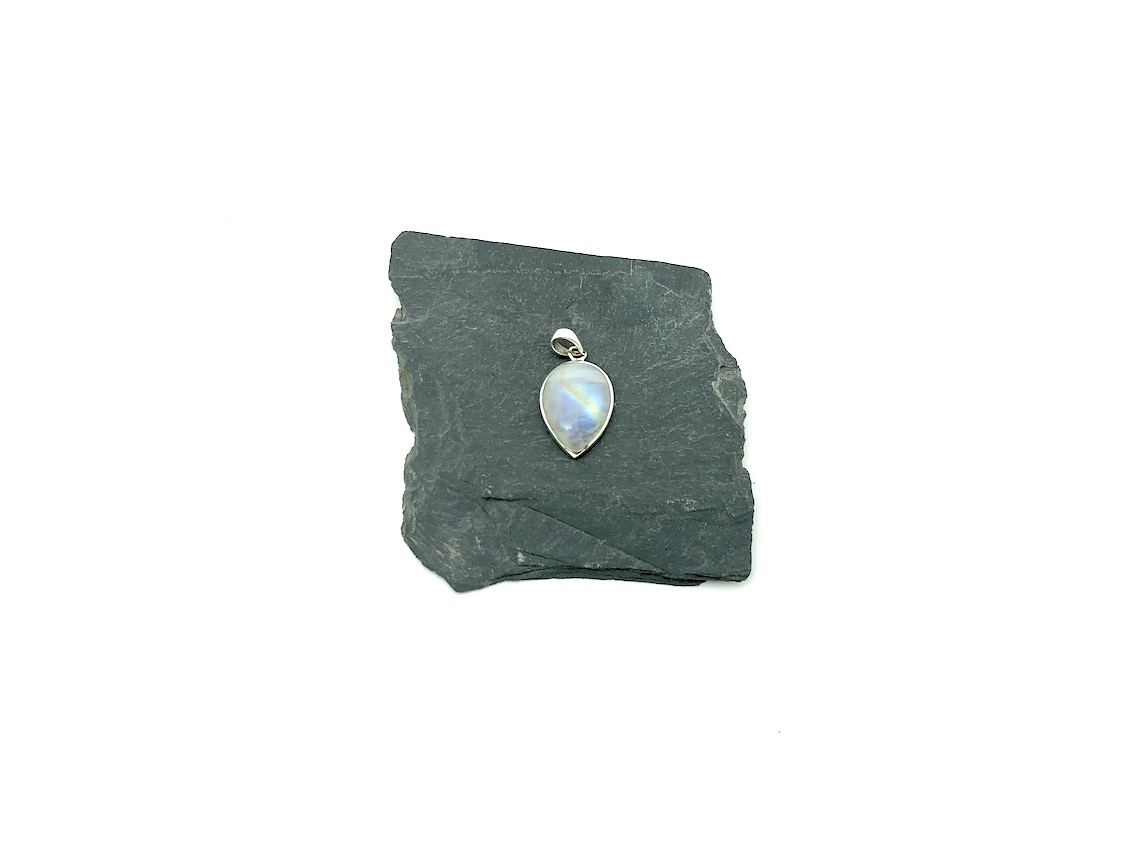 Pendentif pierre de lune et argent, en forme de goutte petit modèle