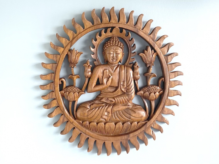 Décoration murale en bois “Bouddha dans soleil”