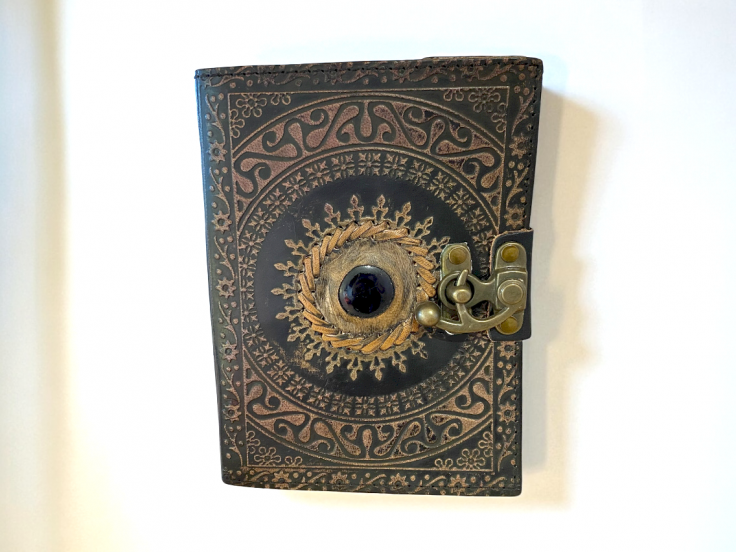 Grimoire en cuir – Obsidienne noire